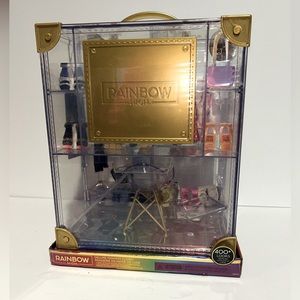 Rainbow High Deluxe fashion closet